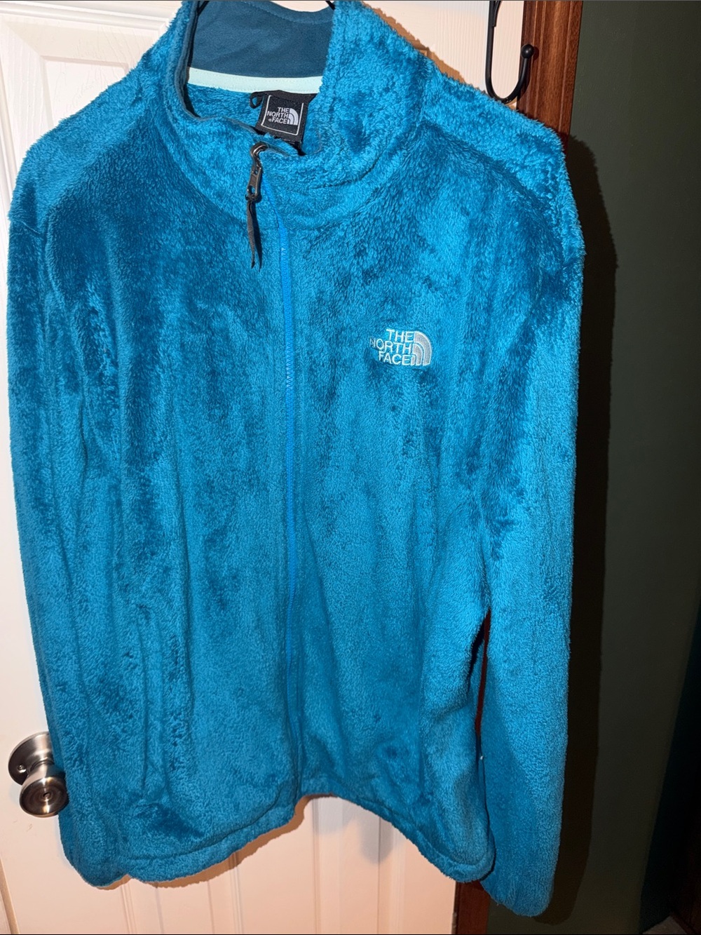The North Face Women’s Teal Plush Full‑Zip Jacket